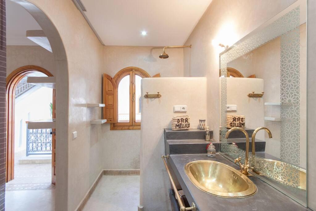 Riad Melilo Avec Piscine Chauffee Маракеш Екстериор снимка