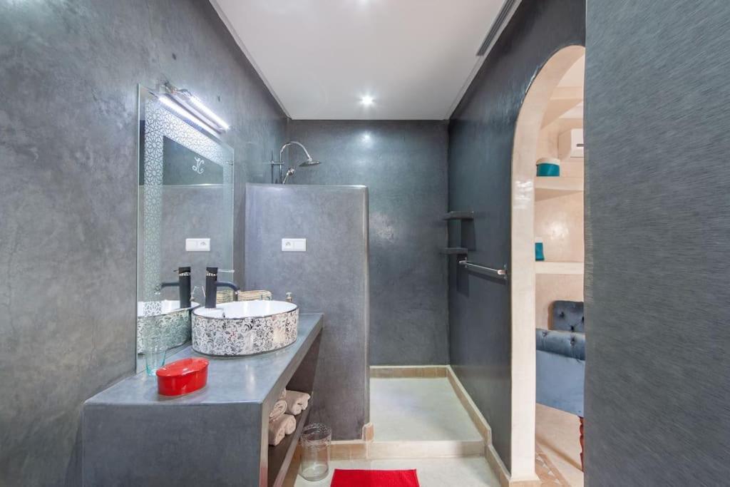 Riad Melilo Avec Piscine Chauffee Маракеш Екстериор снимка