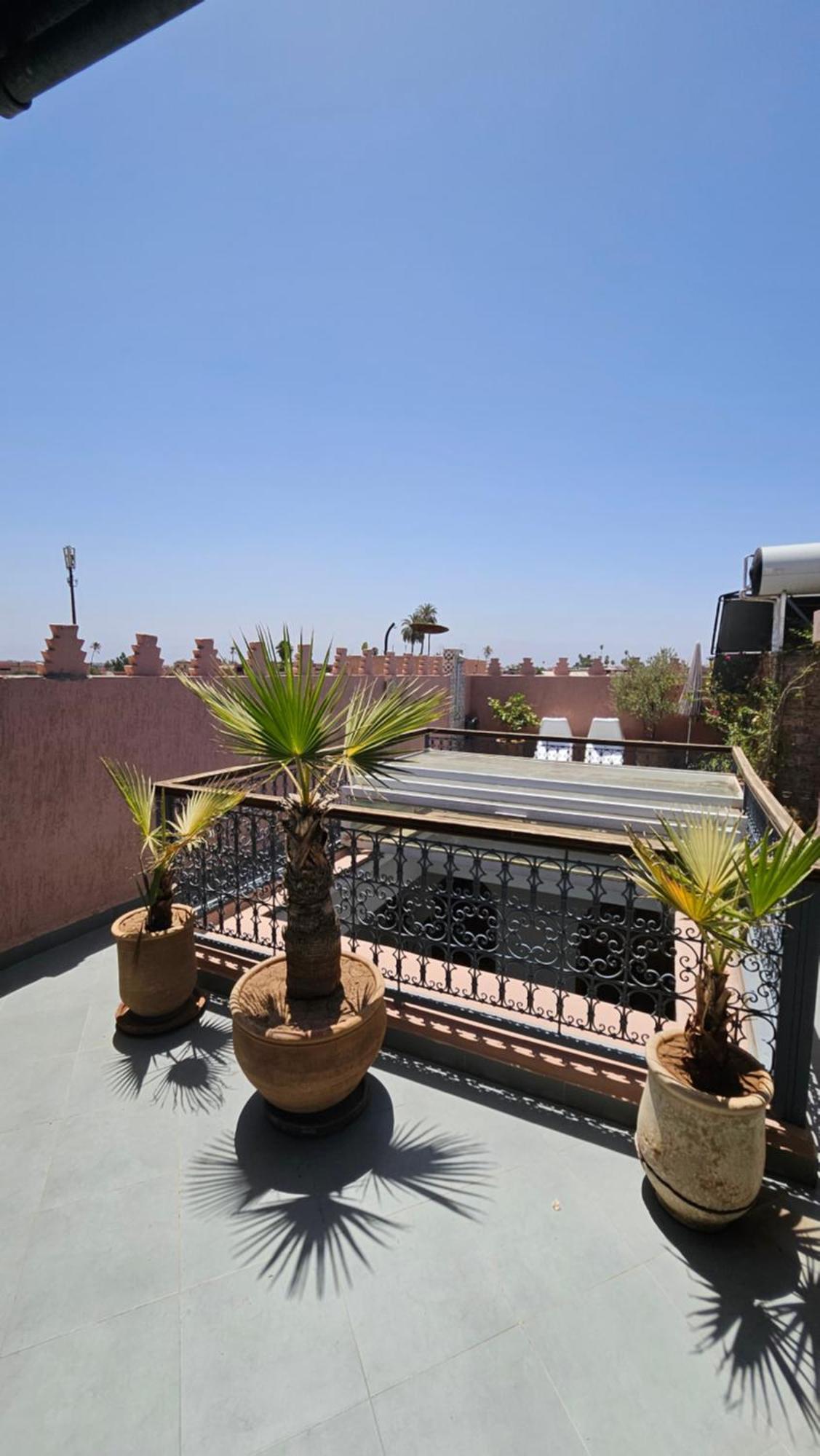 Riad Melilo Avec Piscine Chauffee Маракеш Екстериор снимка