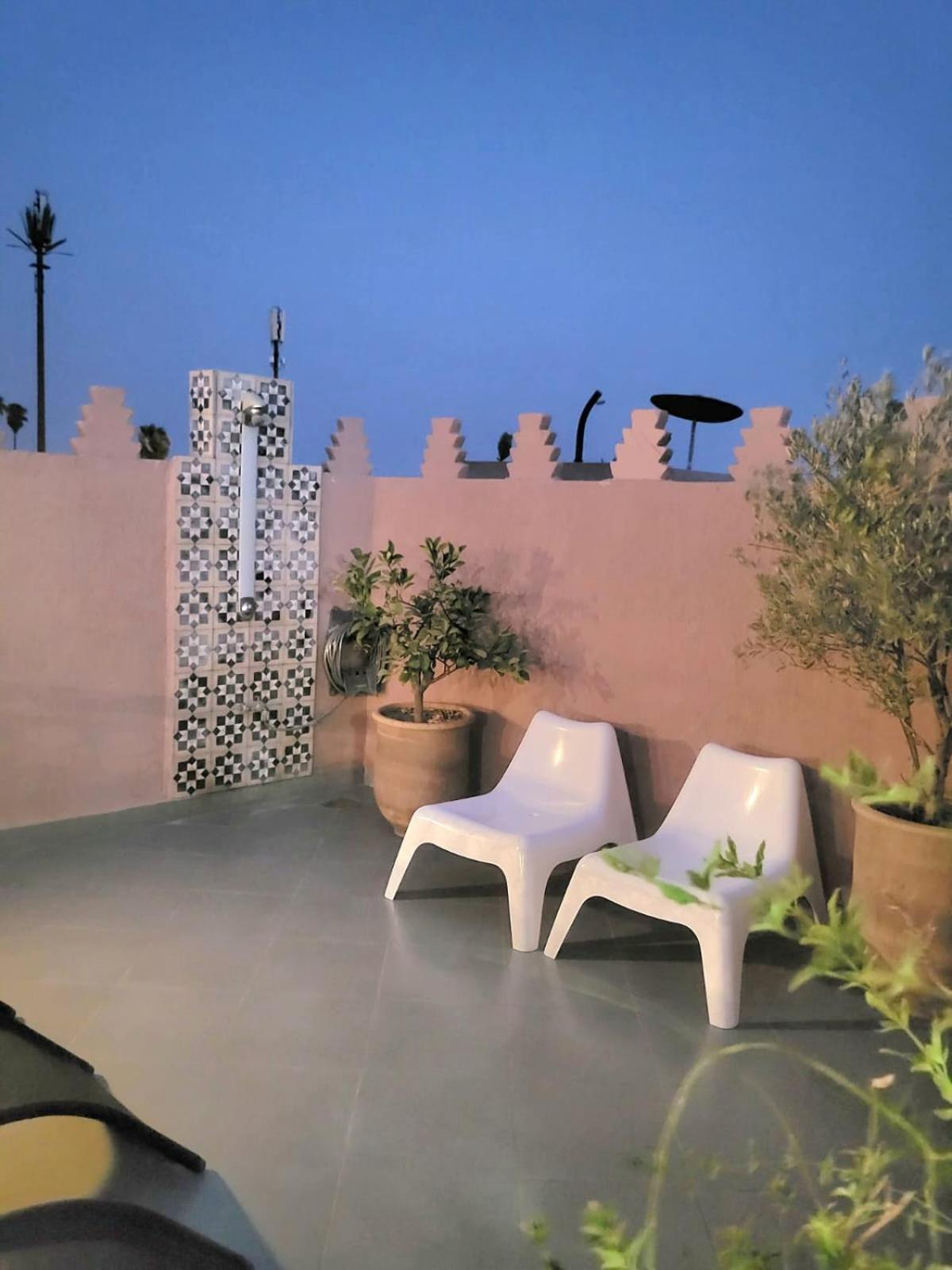 Riad Melilo Avec Piscine Chauffee Маракеш Екстериор снимка