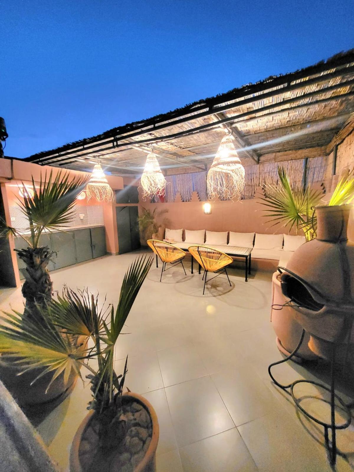 Riad Melilo Avec Piscine Chauffee Маракеш Екстериор снимка