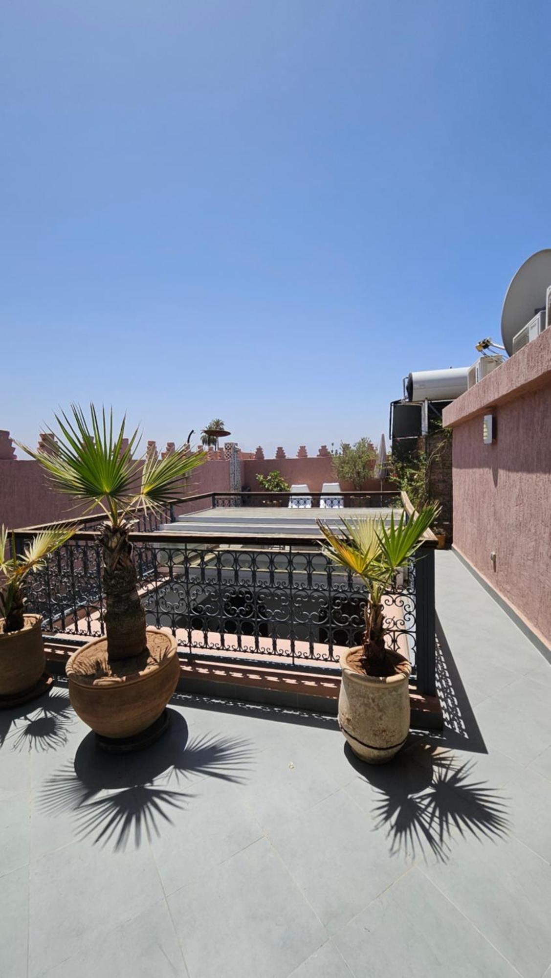 Riad Melilo Avec Piscine Chauffee Маракеш Екстериор снимка