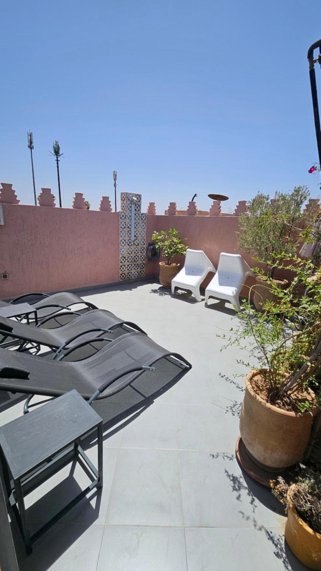 Riad Melilo Avec Piscine Chauffee Маракеш Екстериор снимка