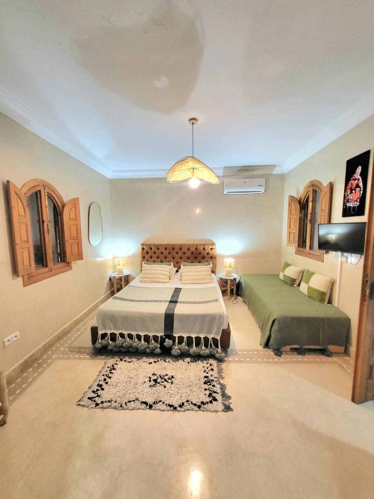 Riad Melilo Avec Piscine Chauffee Маракеш Екстериор снимка