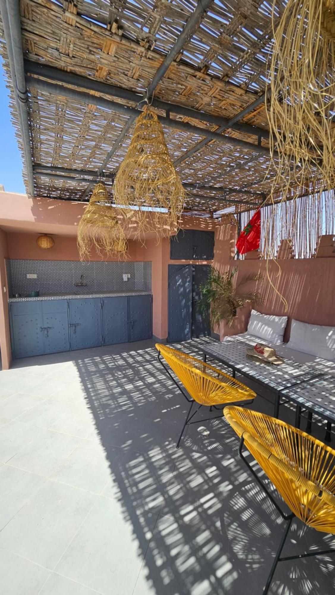 Riad Melilo Avec Piscine Chauffee Маракеш Екстериор снимка