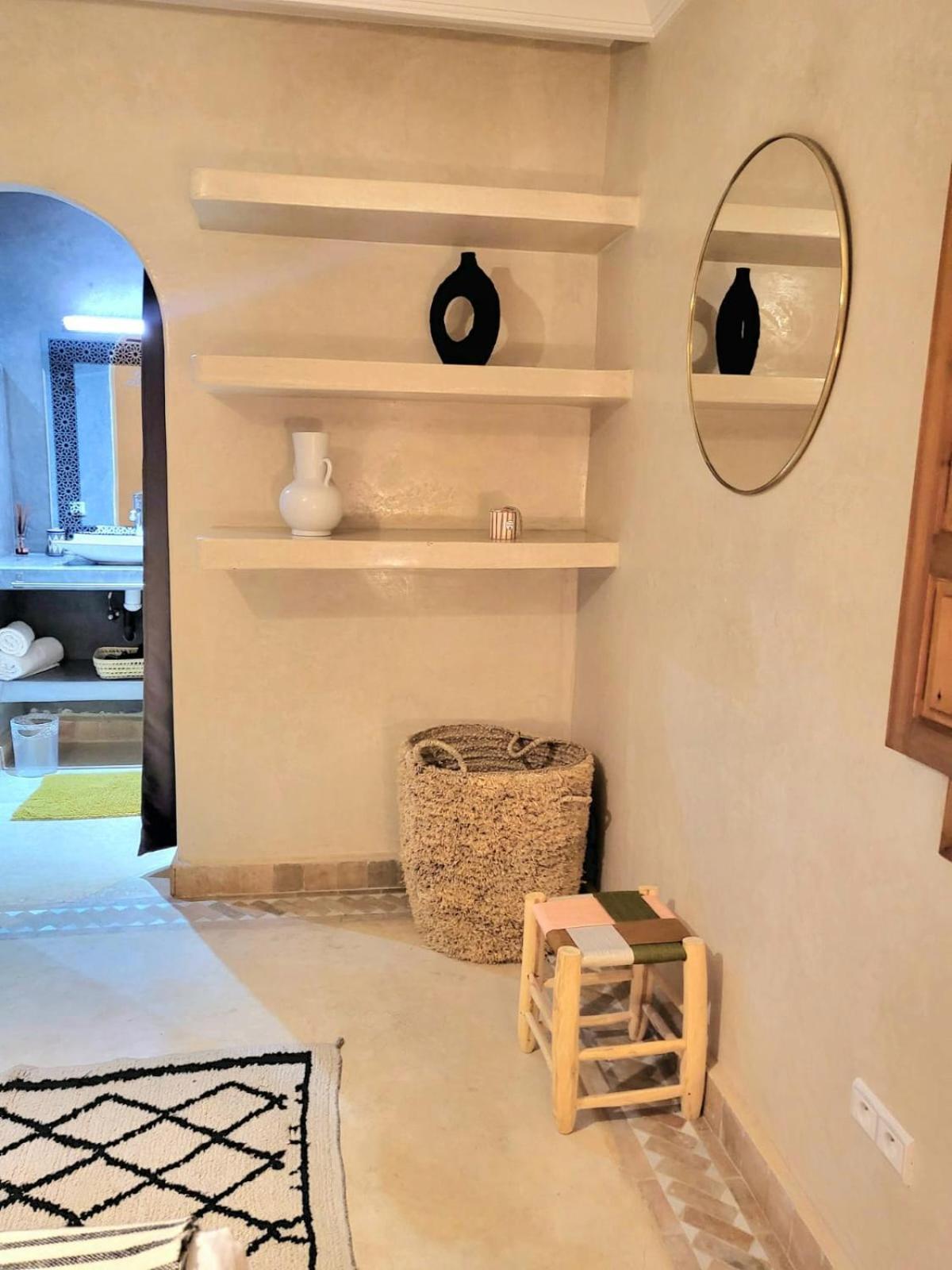 Riad Melilo Avec Piscine Chauffee Маракеш Екстериор снимка