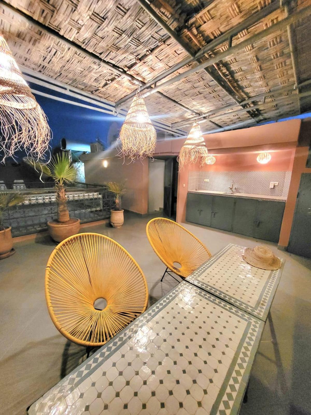 Riad Melilo Avec Piscine Chauffee Маракеш Екстериор снимка